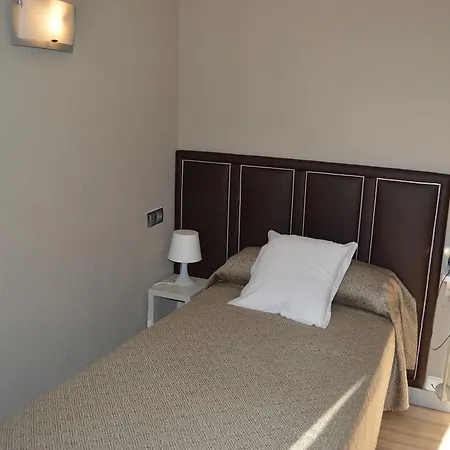 Ciutadella 호텔 2*